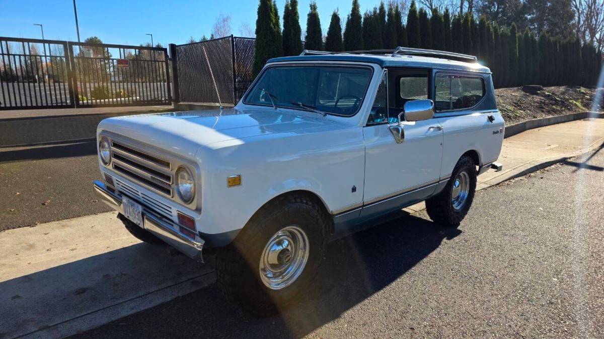 International-scout-ii-factory-1972-white