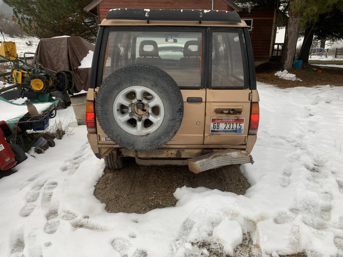 Isuzu-trooper-1986-brown-14