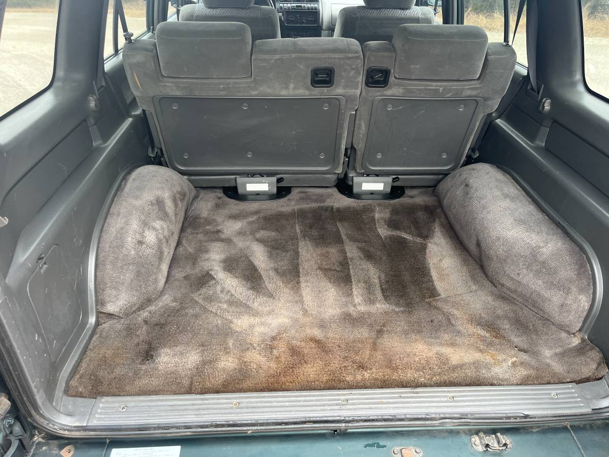 Isuzu-trooper-1995-green-17