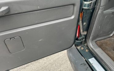 Isuzu-trooper-1995-green-19