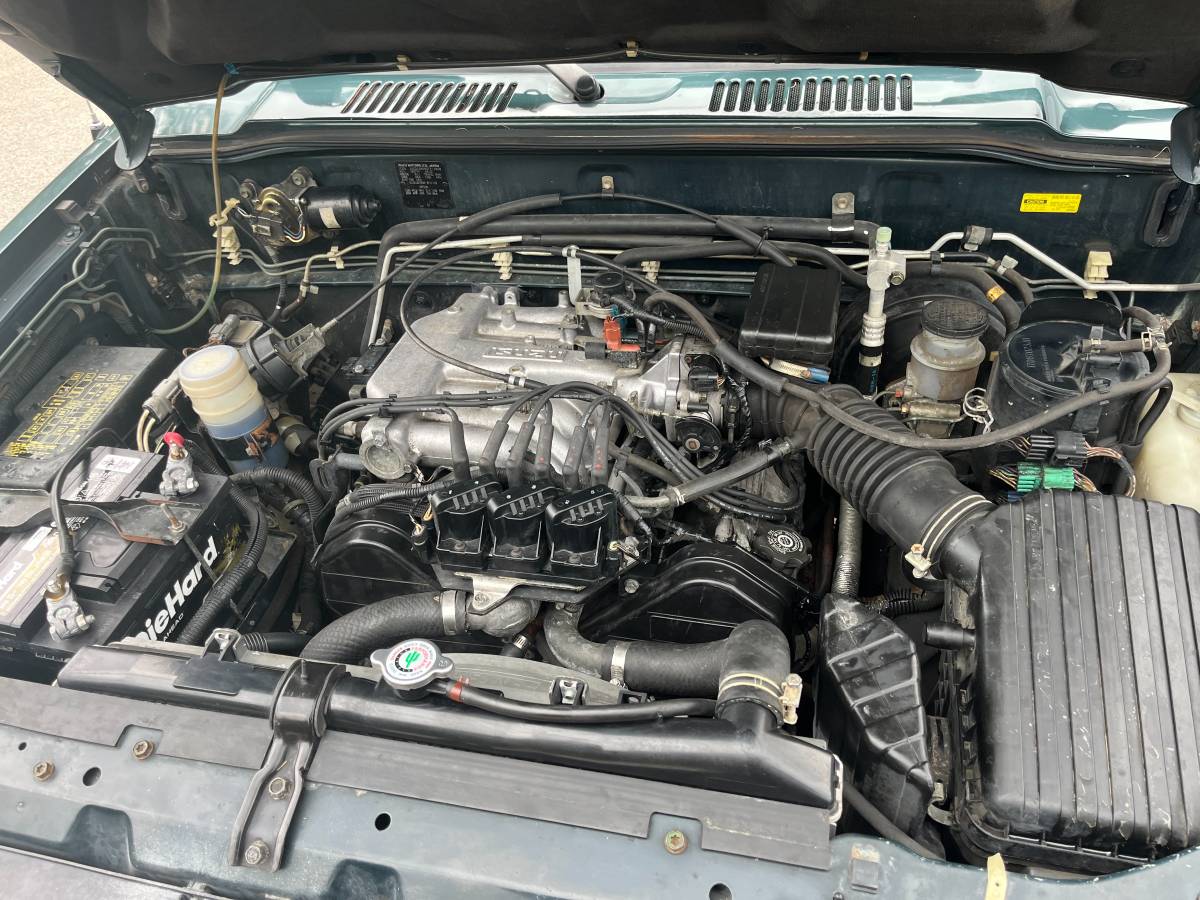 Isuzu-trooper-1995-green-20