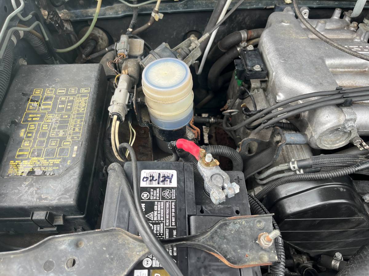 Isuzu-trooper-1995-green-21