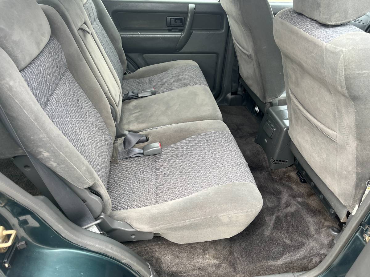 Isuzu-trooper-1995-green-23