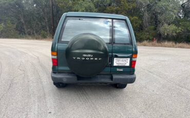 Isuzu-trooper-1995-green-3