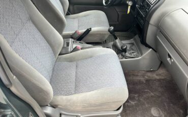 Isuzu-trooper-1995-green-4