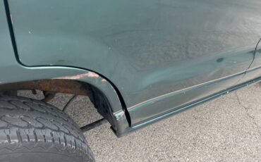 Isuzu-trooper-1995-green-8