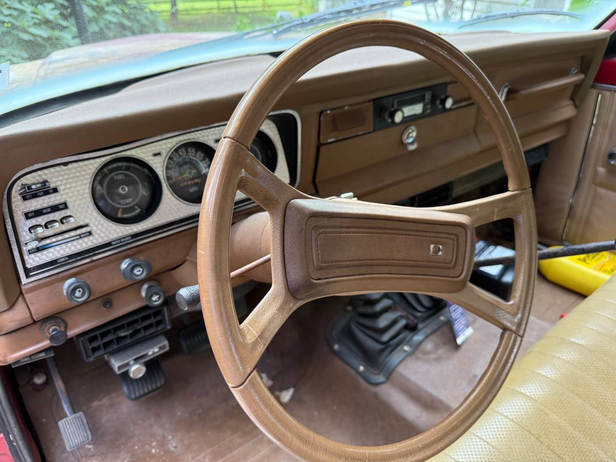 J10-jeep-pickup-1980-red-1