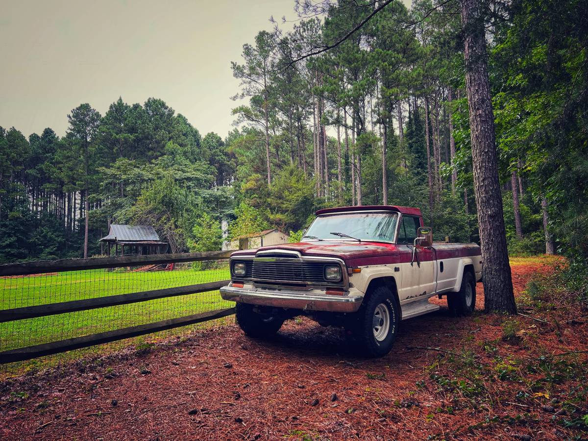 J10-jeep-pickup-1980-red-3