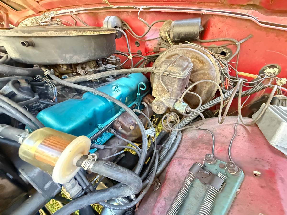 J10-jeep-pickup-1980-red-8