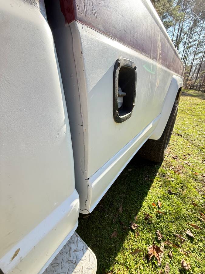 J10-jeep-pickup-1980-red-9