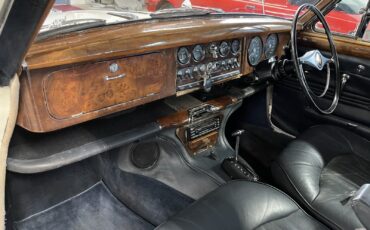 Jaguar-3.8S-1967-16