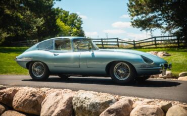 Jaguar-E-Type-1965-Coupe-1