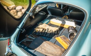 Jaguar-E-Type-1965-Coupe-12