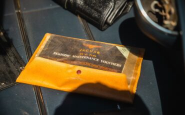 Jaguar-E-Type-1965-Coupe-13