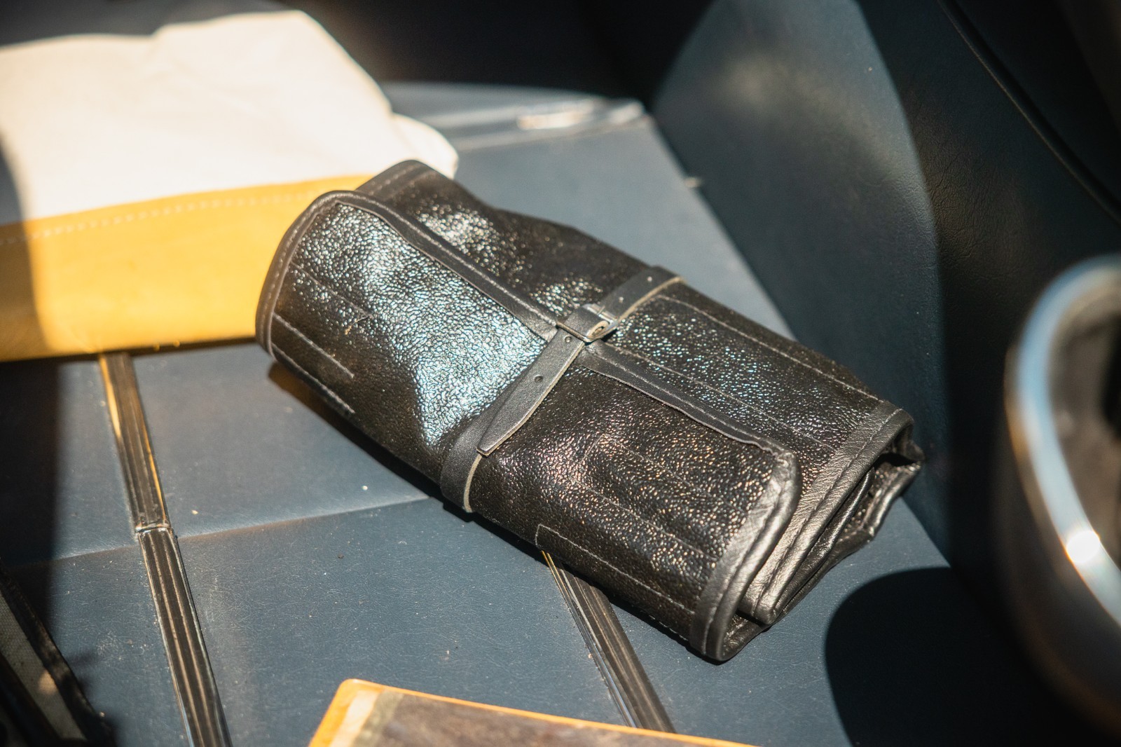 Jaguar-E-Type-1965-Coupe-17