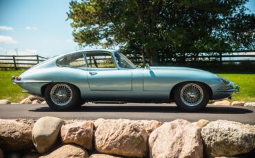 Jaguar-E-Type-1965-Coupe-2