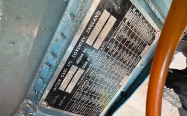 Jaguar-E-Type-1965-Coupe-24