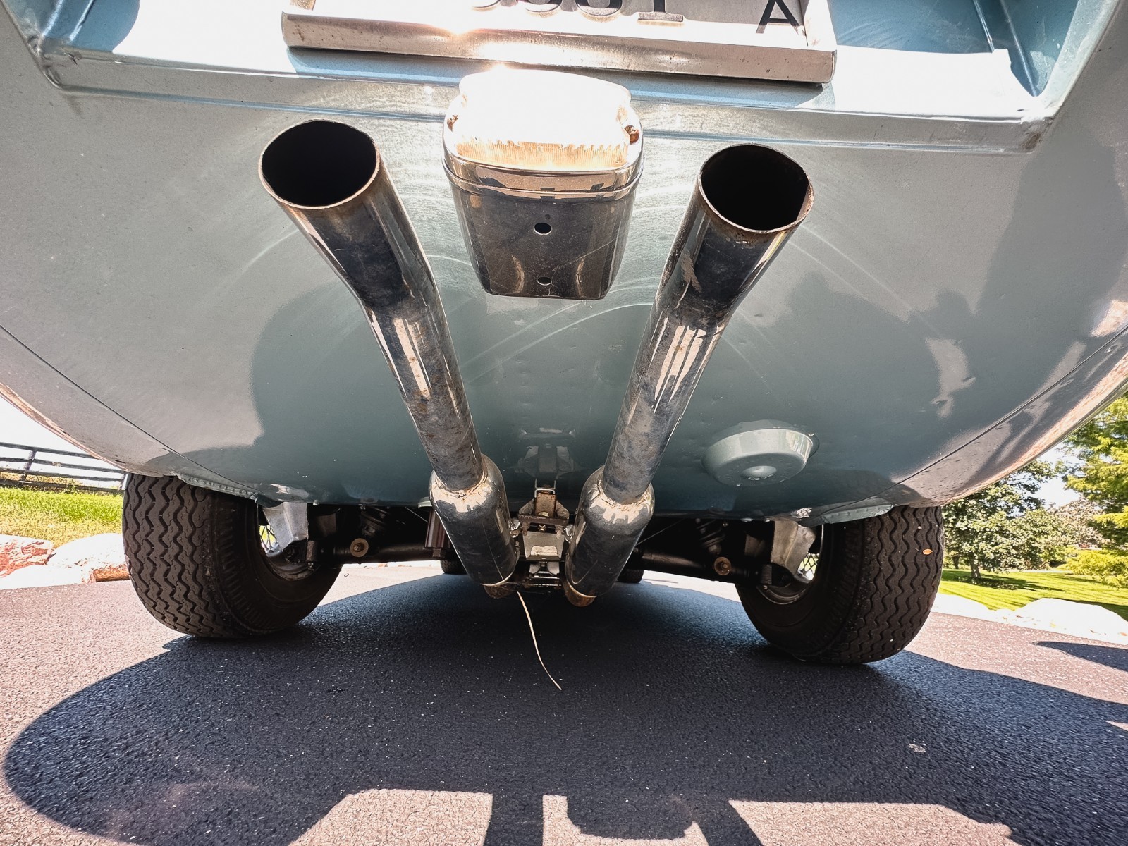 Jaguar-E-Type-1965-Coupe-25