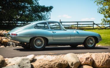 Jaguar-E-Type-1965-Coupe-3