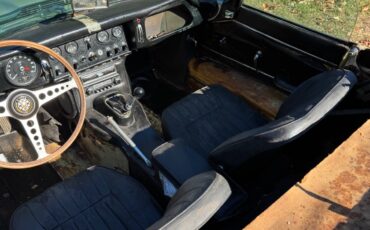 Jaguar-E-Type-1967-Convertible-11