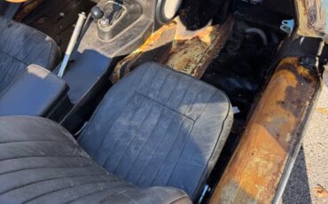 Jaguar-E-Type-1967-Convertible-13