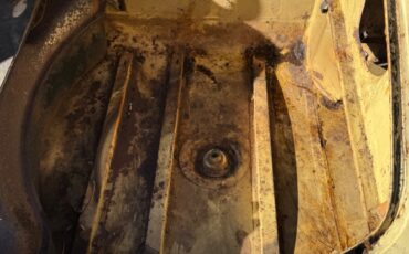 Jaguar-E-Type-1967-Convertible-17