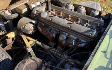 Jaguar-E-Type-1967-Convertible-23