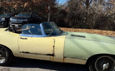 Jaguar-E-Type-1967-Convertible-6