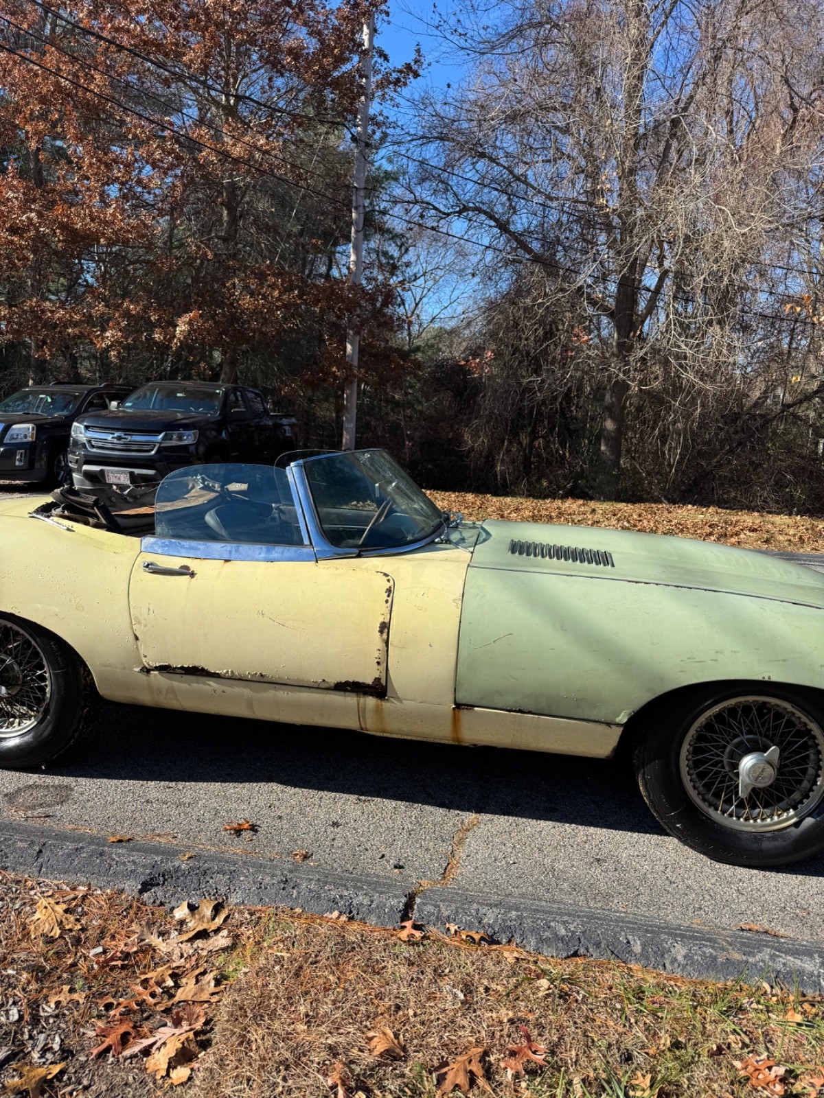 Jaguar-E-Type-1967-Convertible-6