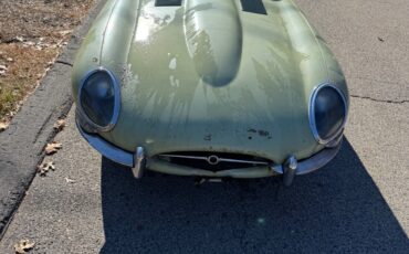 Jaguar-E-Type-1967-Convertible-9