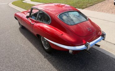 Jaguar-E-Type-1969-1
