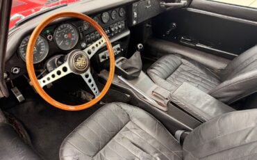 Jaguar-E-Type-1969-15