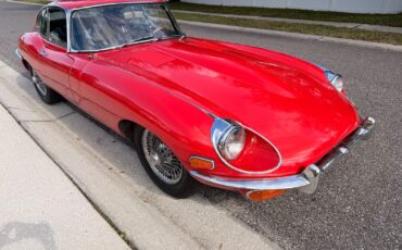 Jaguar-E-Type-1969-3