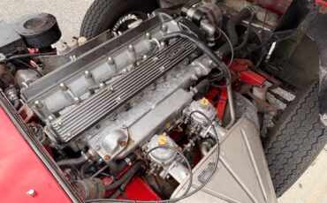 Jaguar-E-Type-1969-5