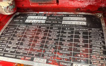 Jaguar-E-Type-1969-7