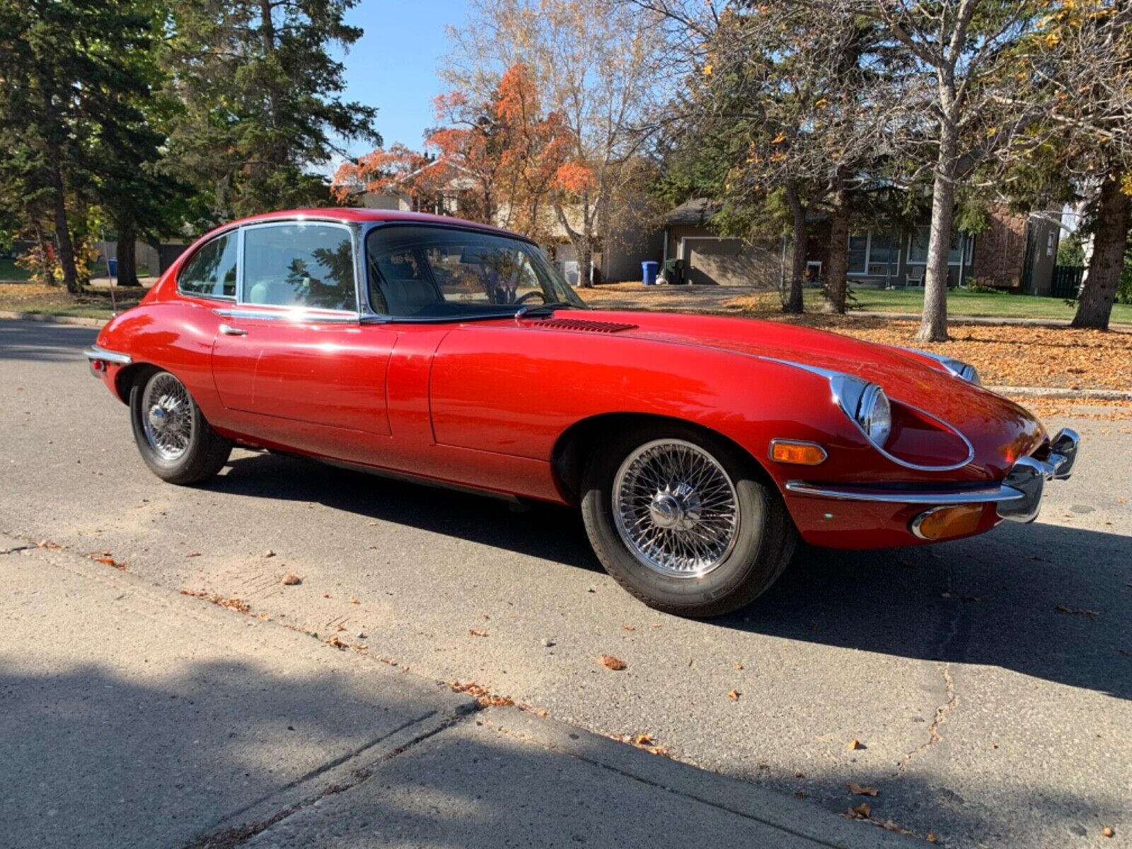 Jaguar-E-Type-1969-Coupe-1