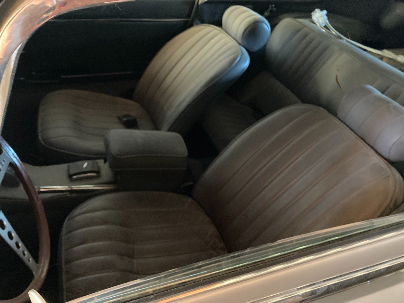 Jaguar-E-Type-1969-Coupe-19