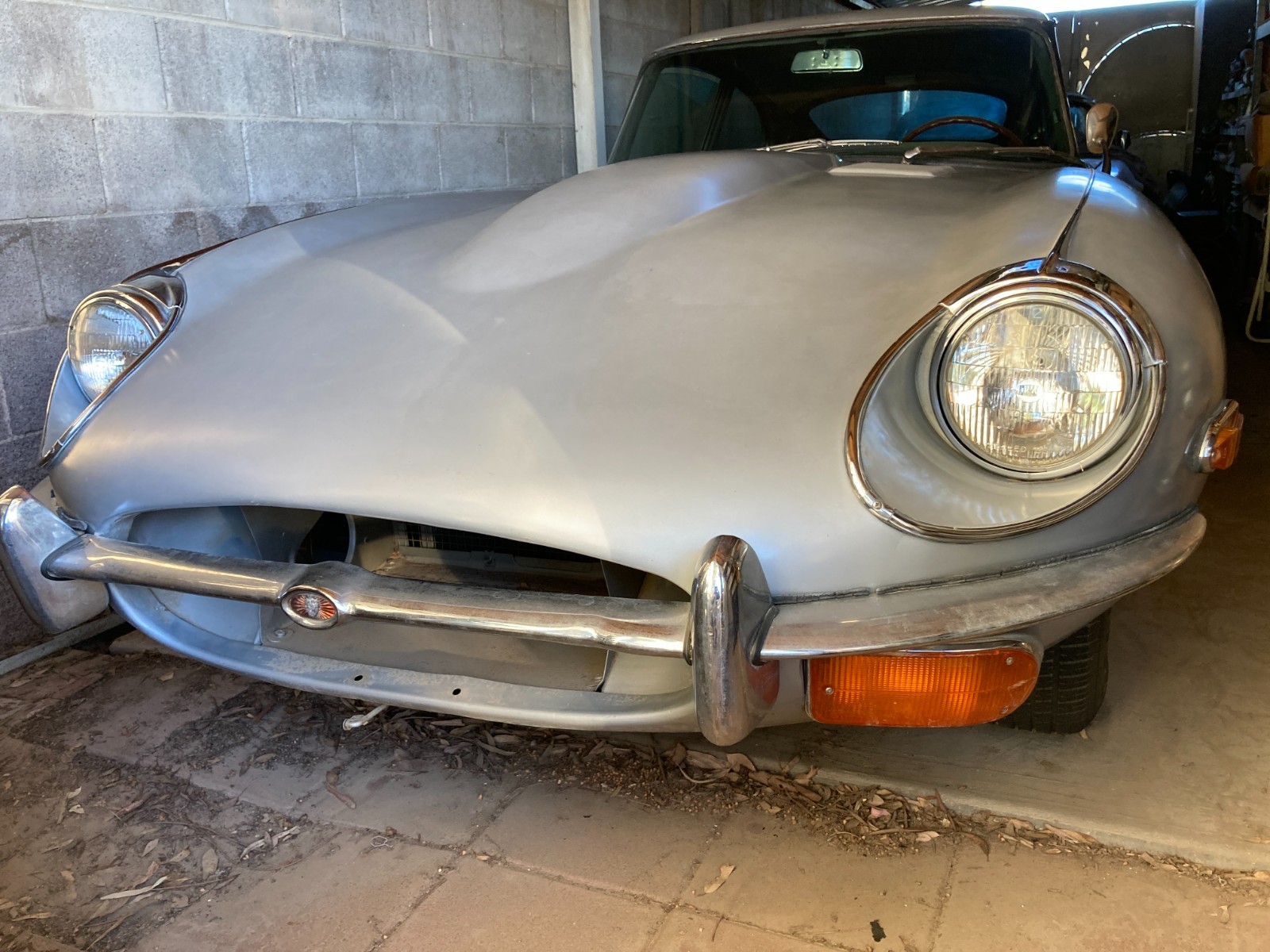 Jaguar-E-Type-1969-Coupe-3