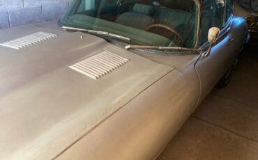 Jaguar-E-Type-1969-Coupe-6