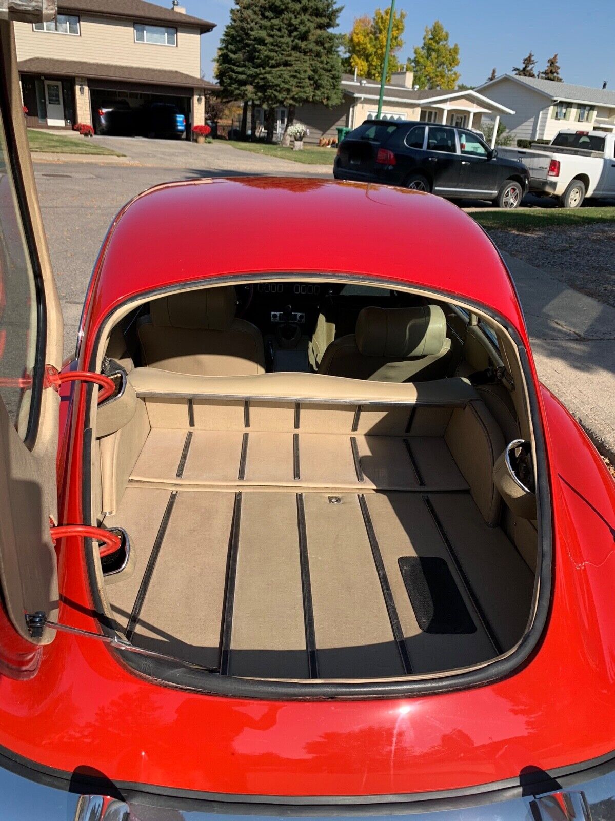 Jaguar-E-Type-1969-Coupe-7
