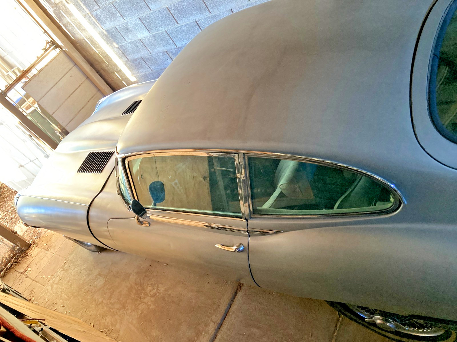 Jaguar-E-Type-1969-Coupe-8