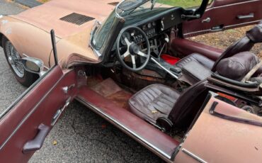 Jaguar-E-Type-1973-Convertible-11