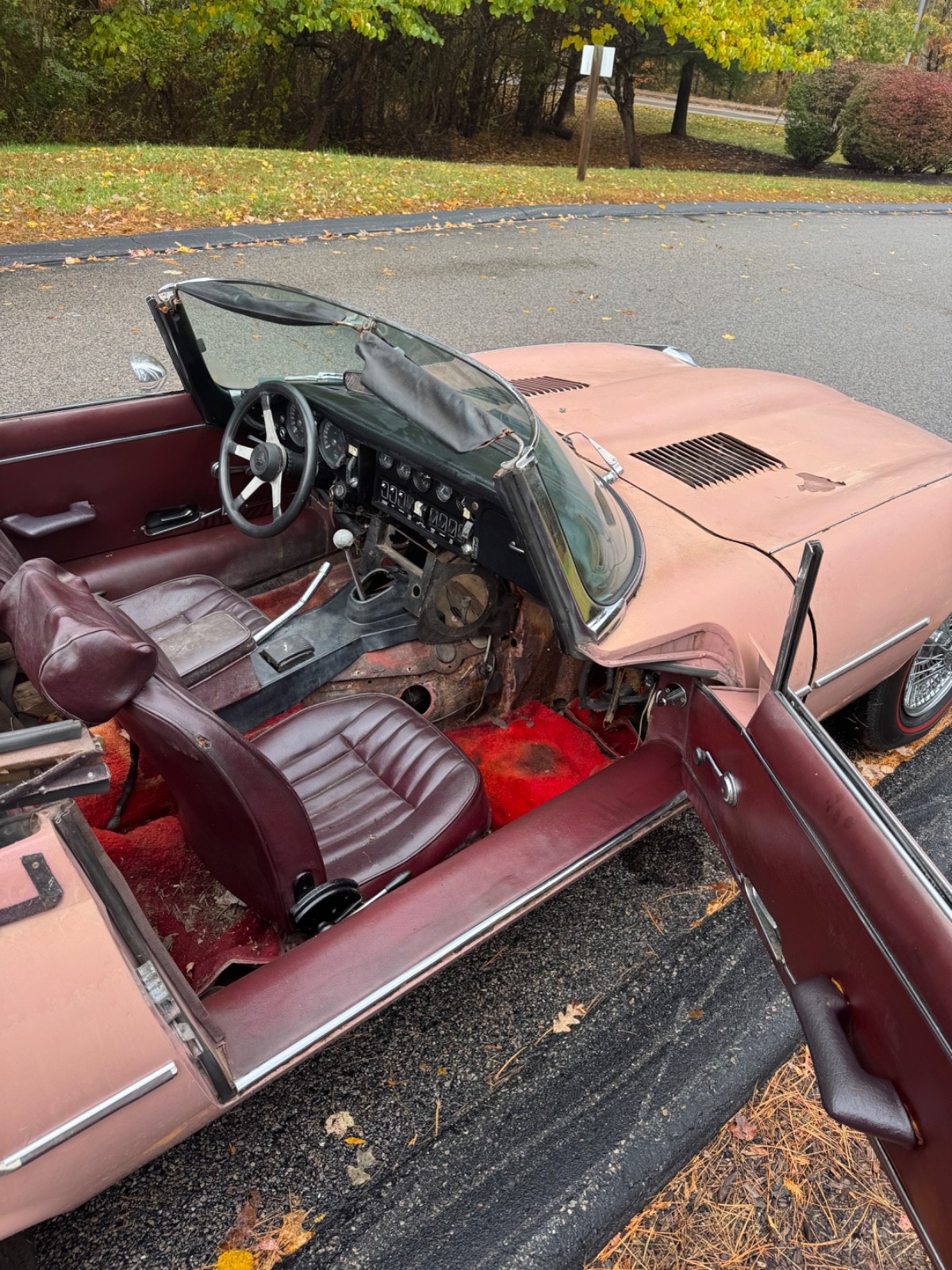 Jaguar-E-Type-1973-Convertible-12