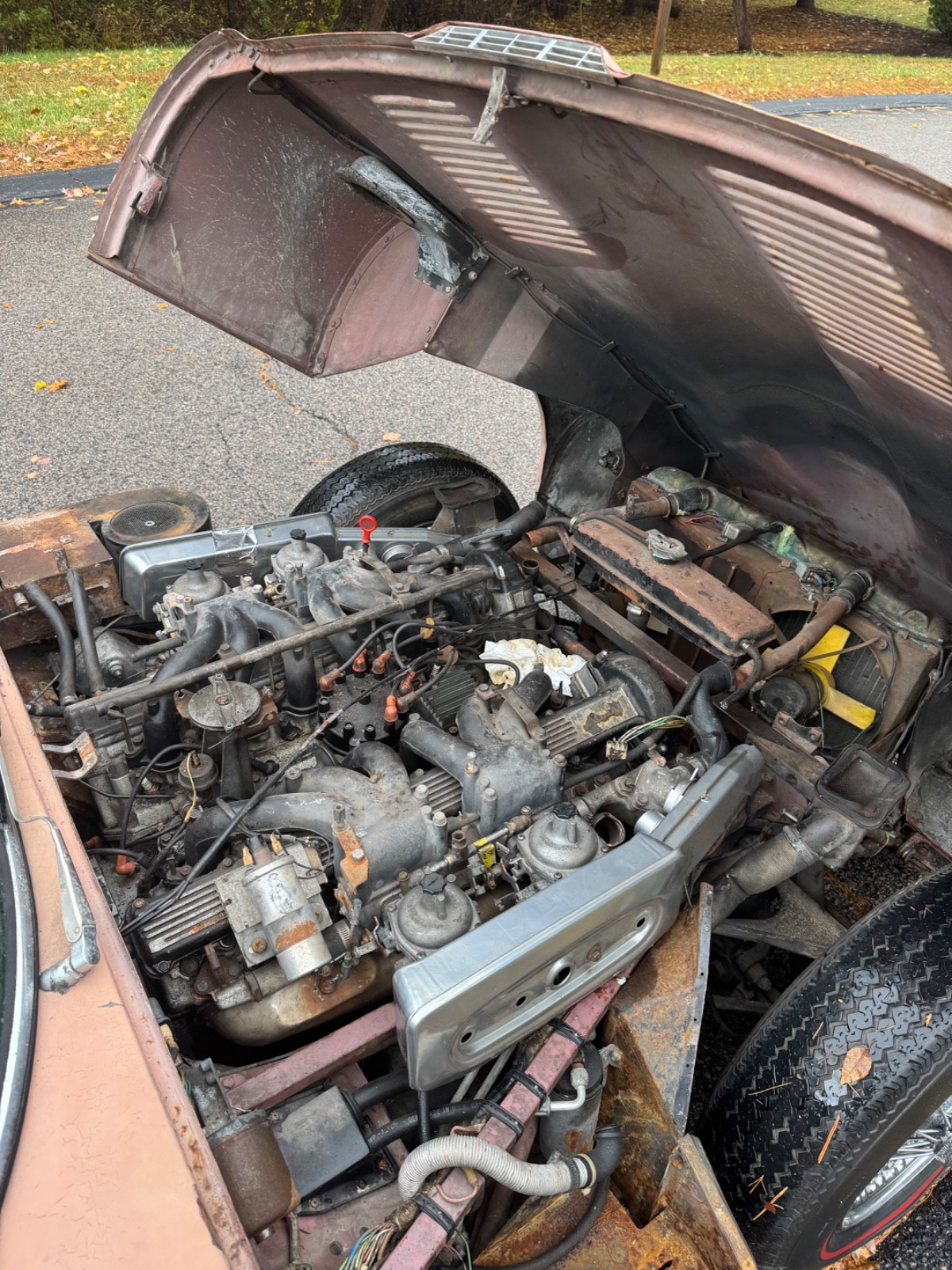 Jaguar-E-Type-1973-Convertible-14