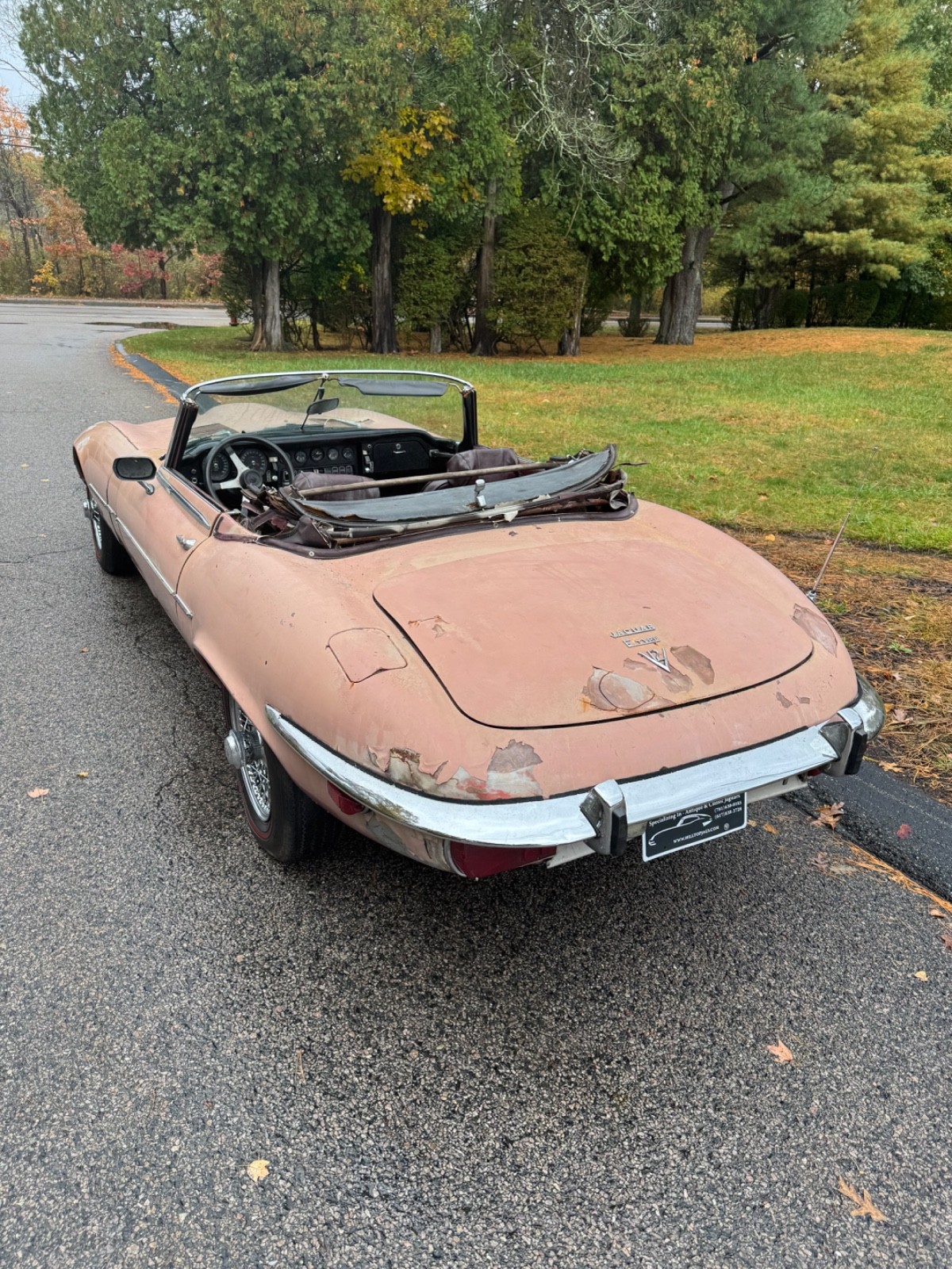 Jaguar-E-Type-1973-Convertible-7