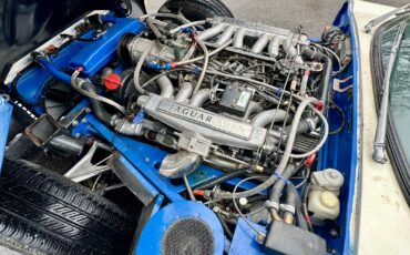 Jaguar-E-Type-1974-Coupe-2