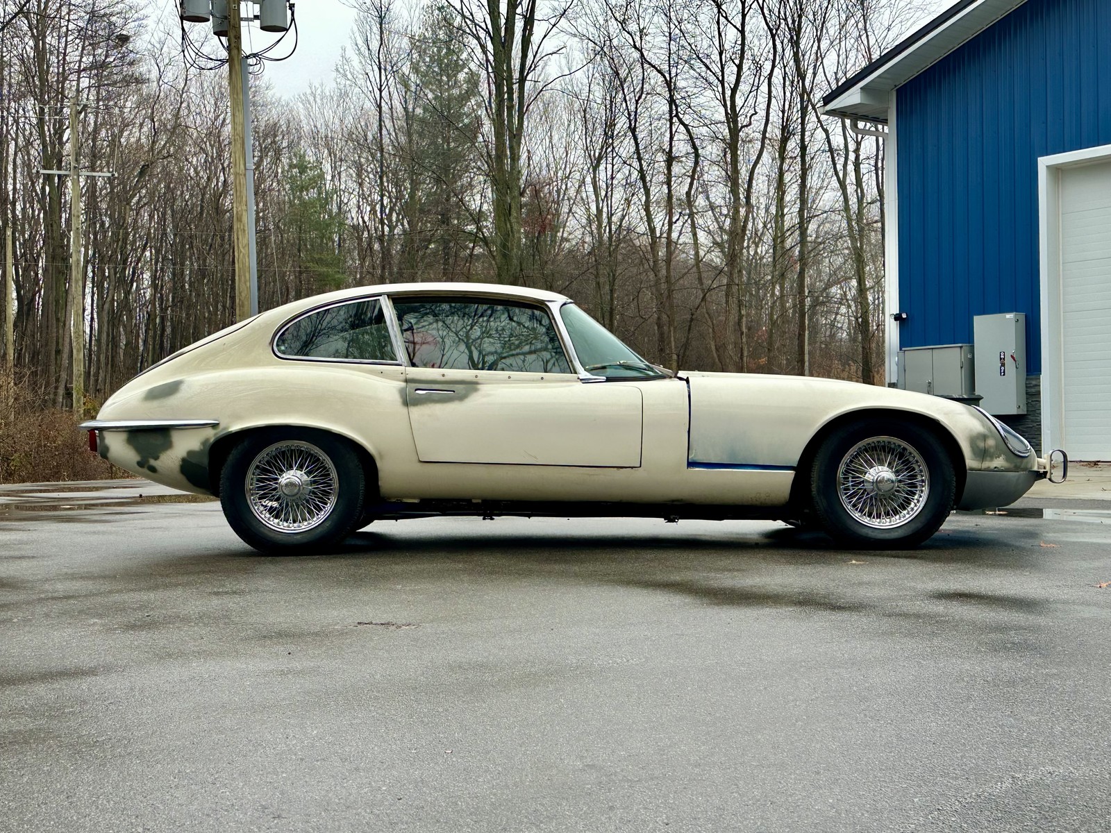 Jaguar-E-Type-1974-Coupe-3