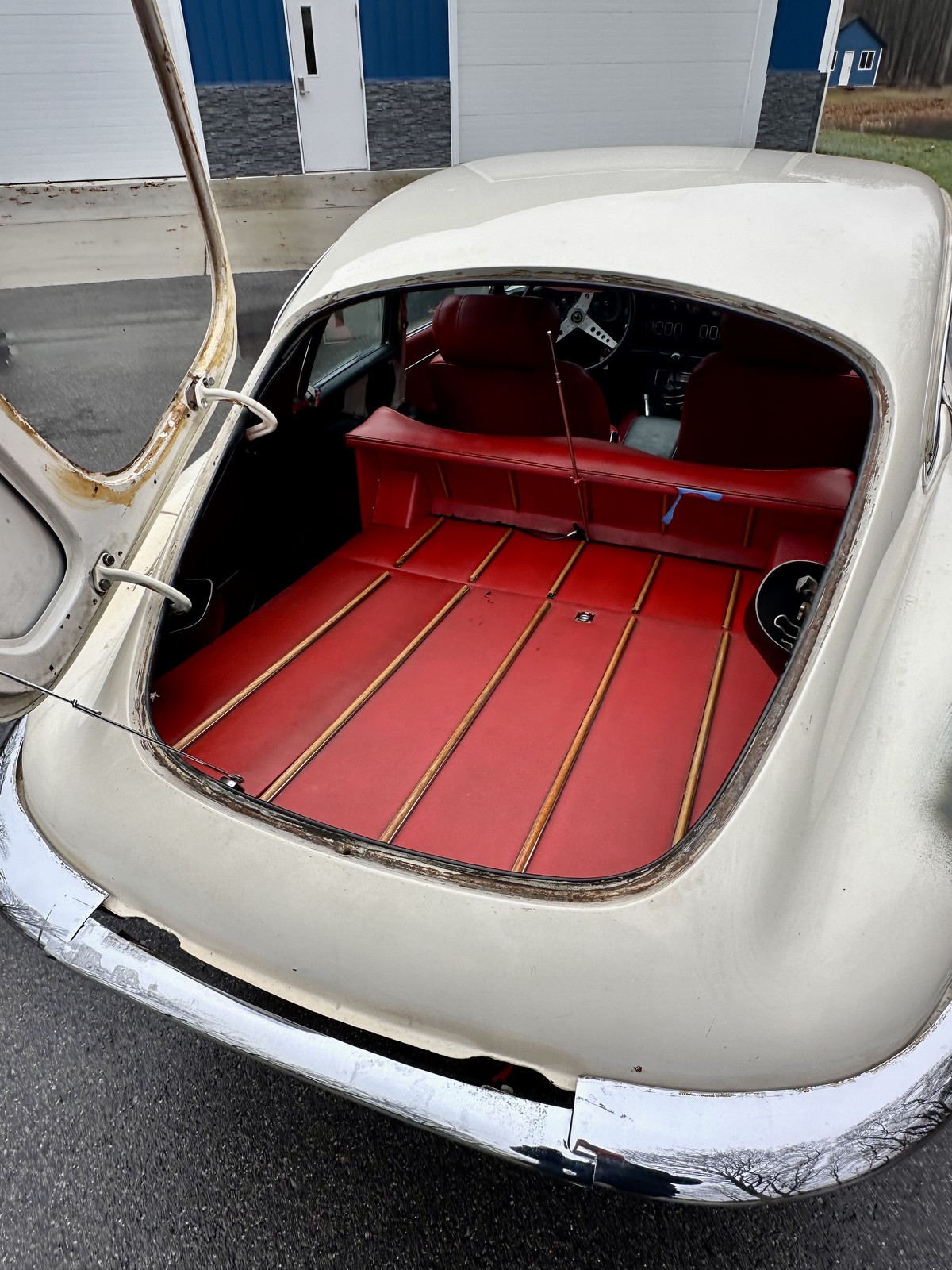 Jaguar-E-Type-1974-Coupe-33