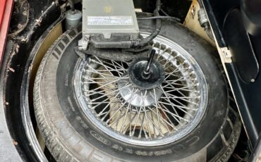 Jaguar-E-Type-1974-Coupe-34