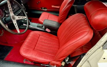 Jaguar-E-Type-1974-Coupe-35